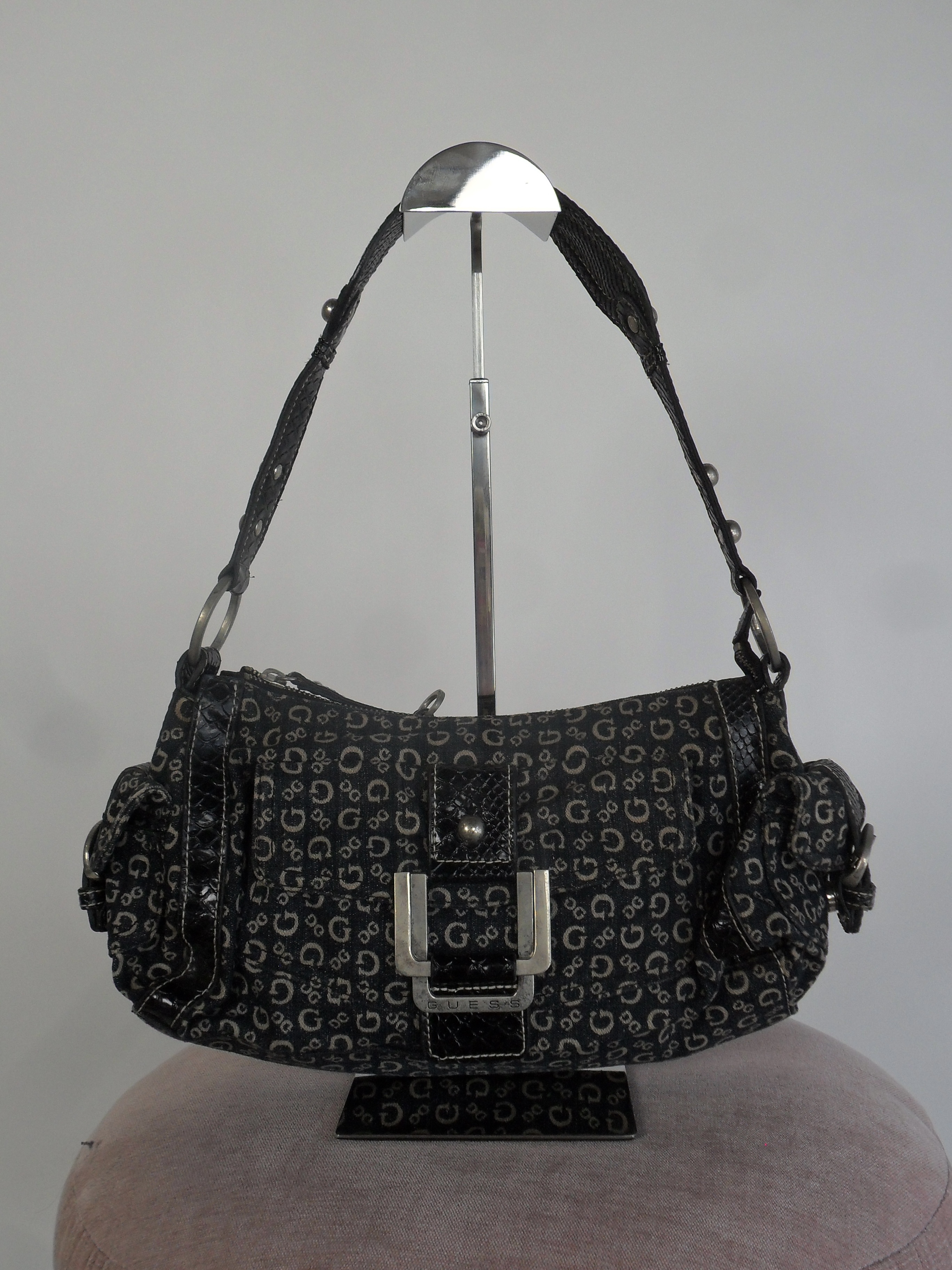 Black Guess shoulder bag